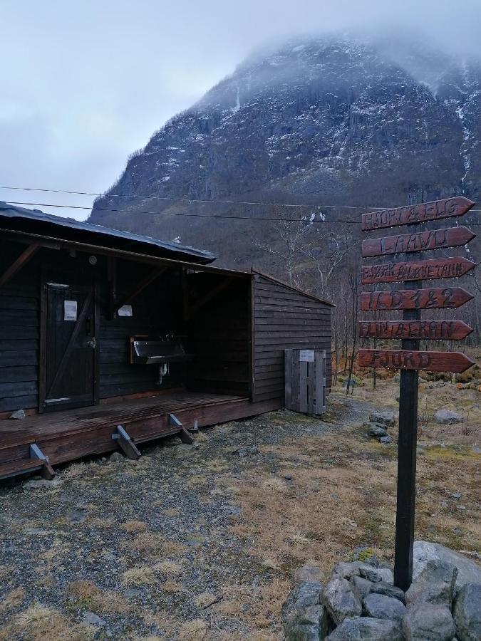 Hardanger Basecamp Hostel Osa ภายนอก รูปภาพ