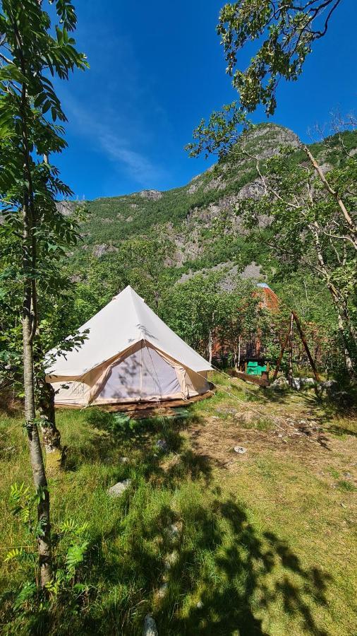 Hardanger Basecamp Hostel Osa ภายนอก รูปภาพ