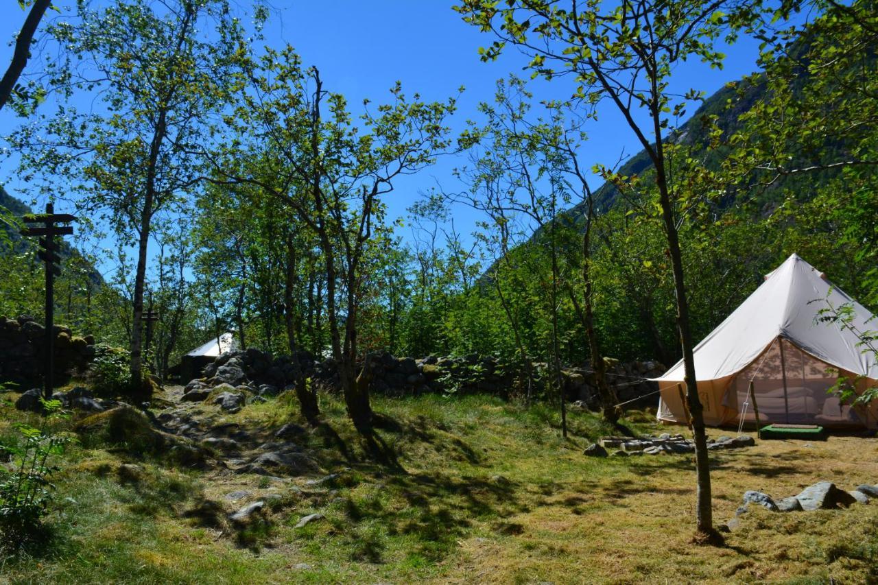 Hardanger Basecamp Hostel Osa ภายนอก รูปภาพ