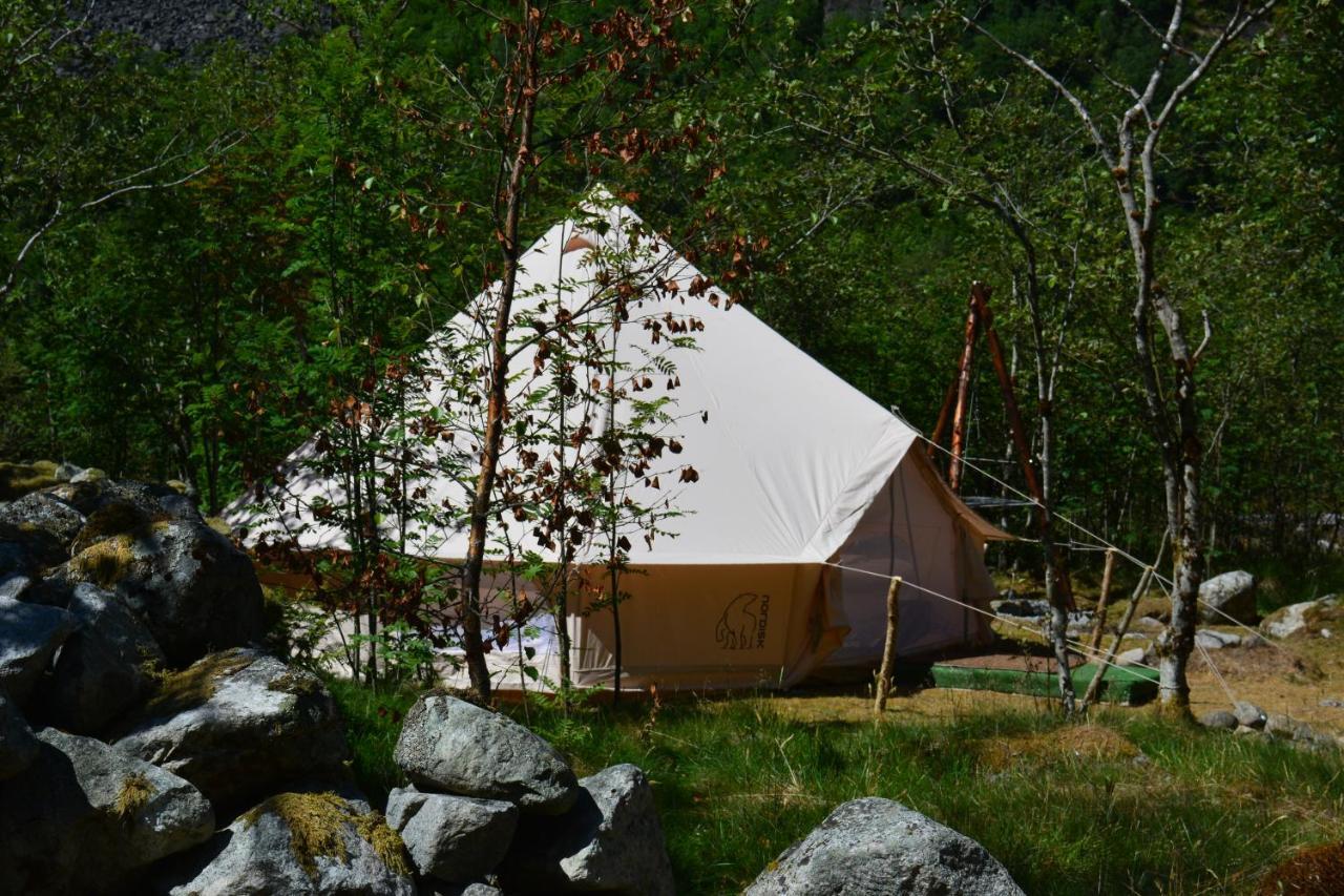 Hardanger Basecamp Hostel Osa ภายนอก รูปภาพ