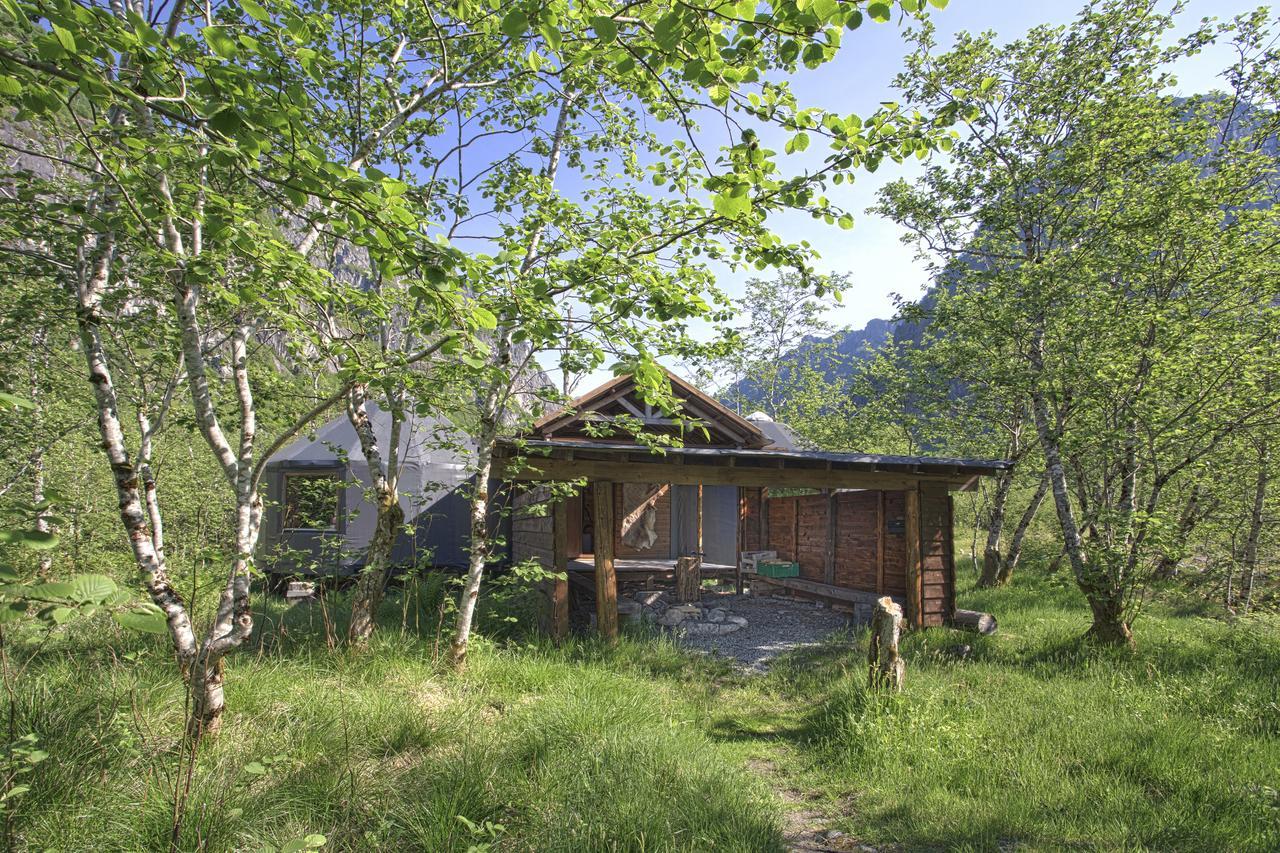 Hardanger Basecamp Hostel Osa ภายนอก รูปภาพ